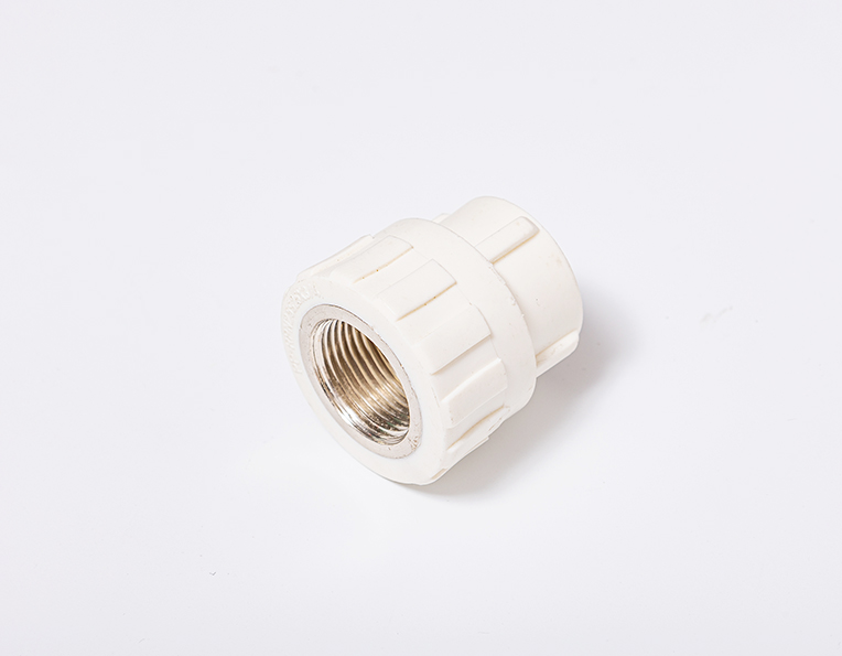 Vrouwelijke koppeling (lichtgewicht) MESSING INSERT